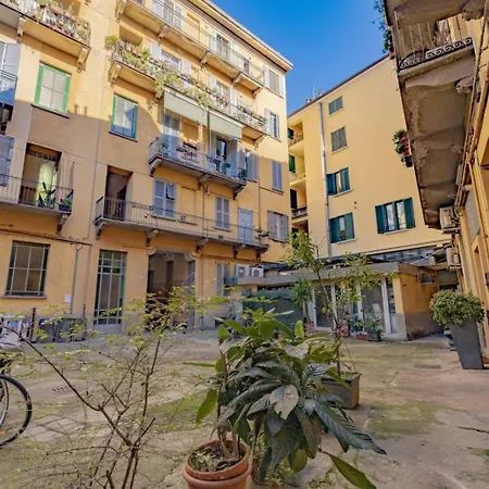 Cozy Apartment Near Bocconi-3